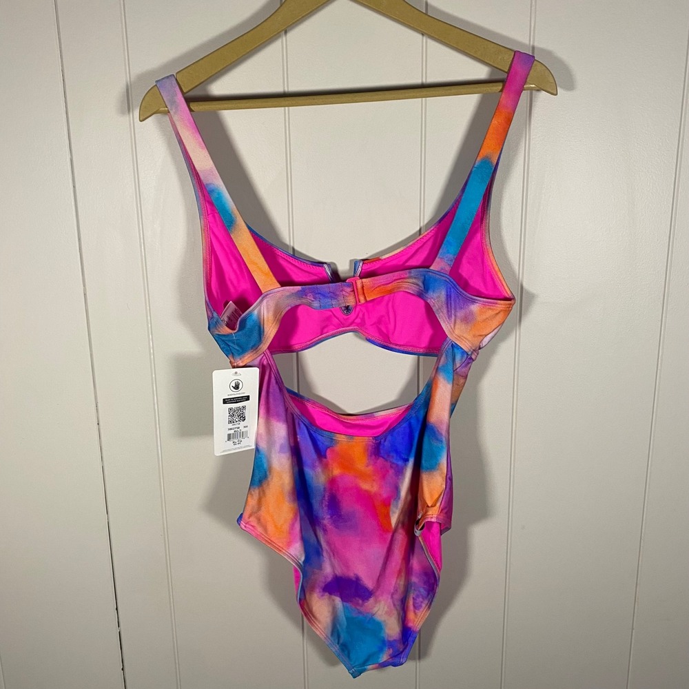 NWT‎ Body Glove Eli One Piece Swimsuit XL Multi Watercolor Tie Dye Cutout - Picture 8 of 12